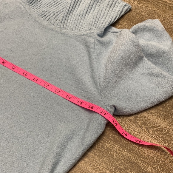 St. John wool sweater size small - Picture 10 of 12